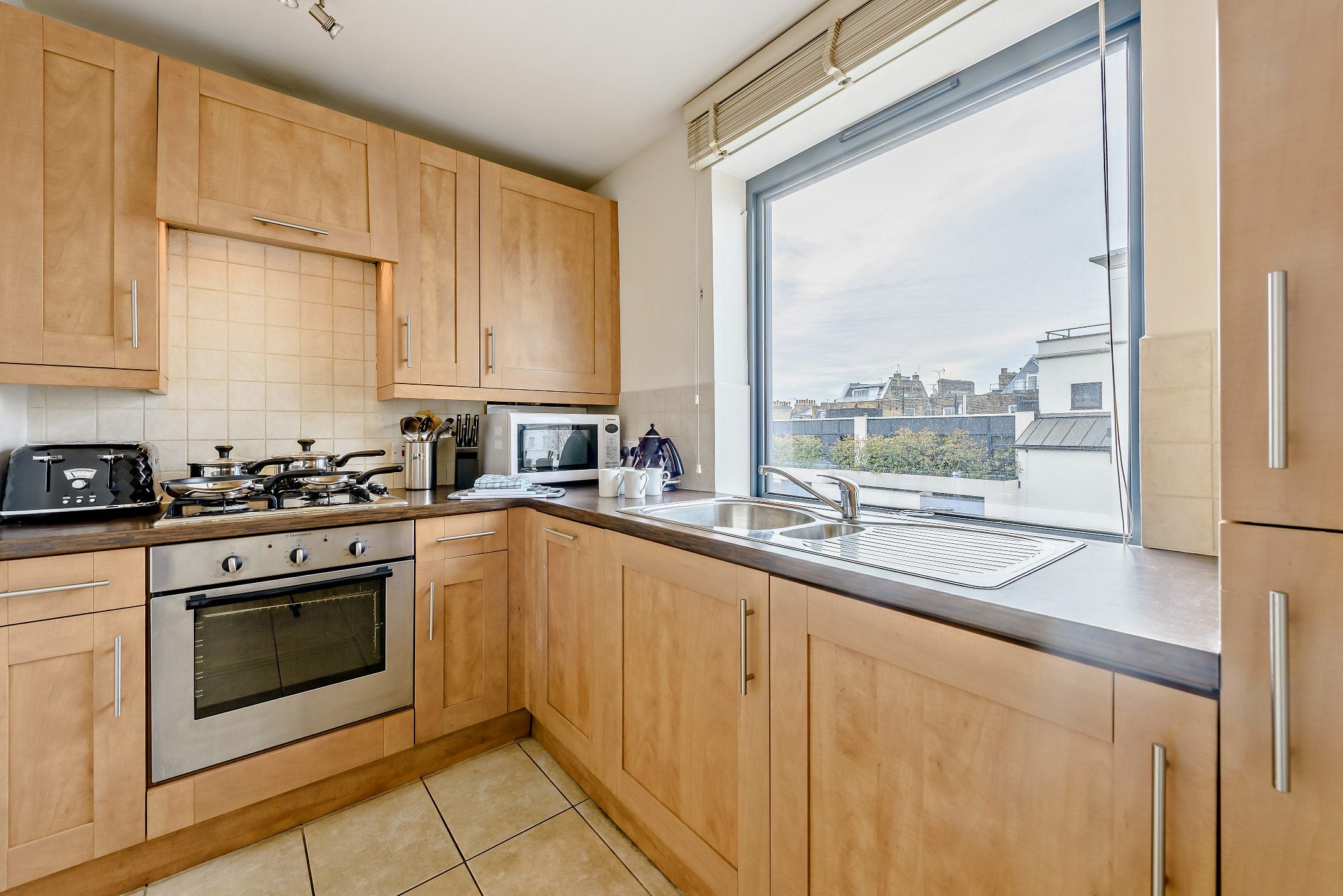 Flat Fulham Road in Greater London