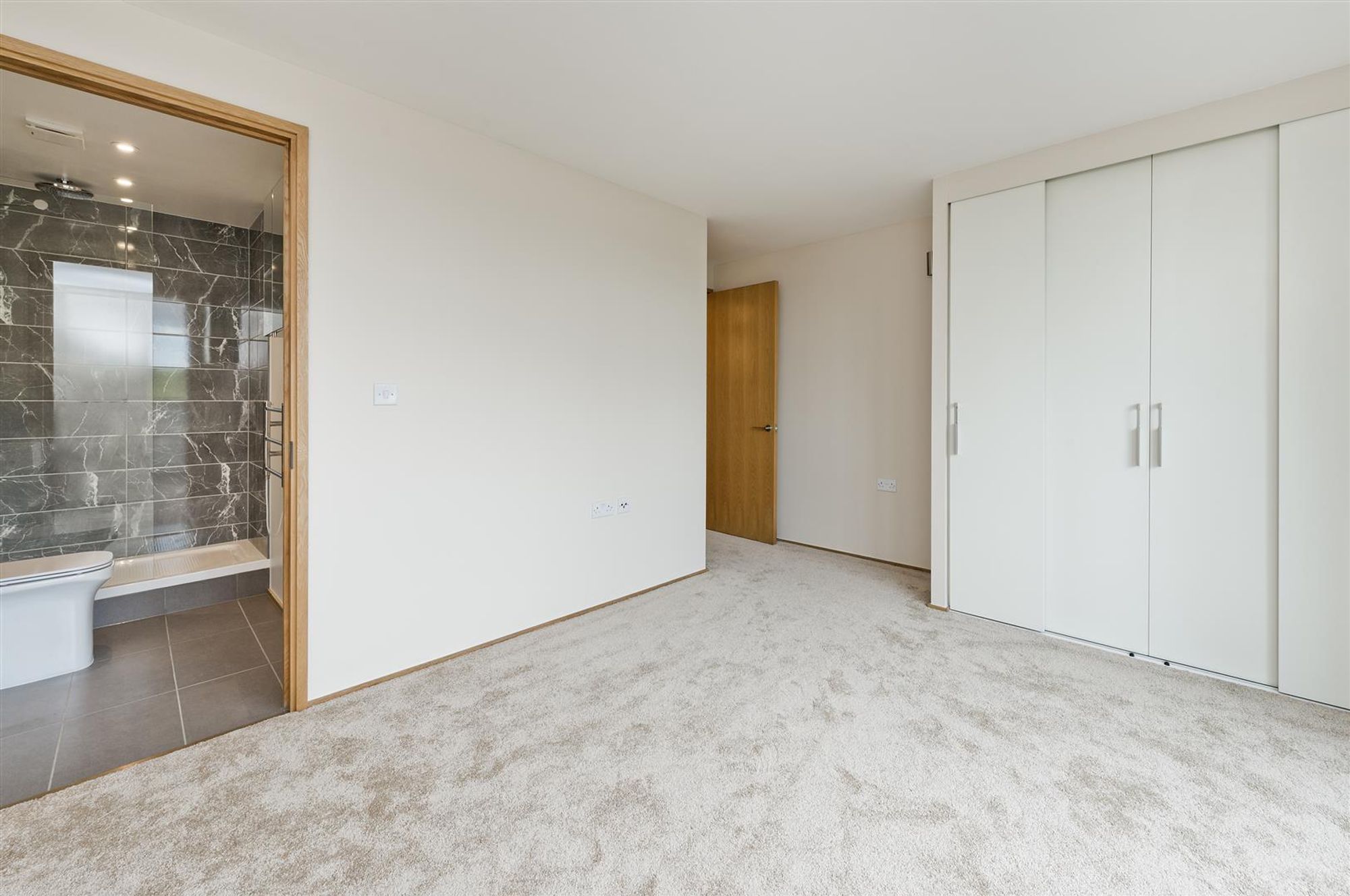 Flat Fellows Road in Greater London