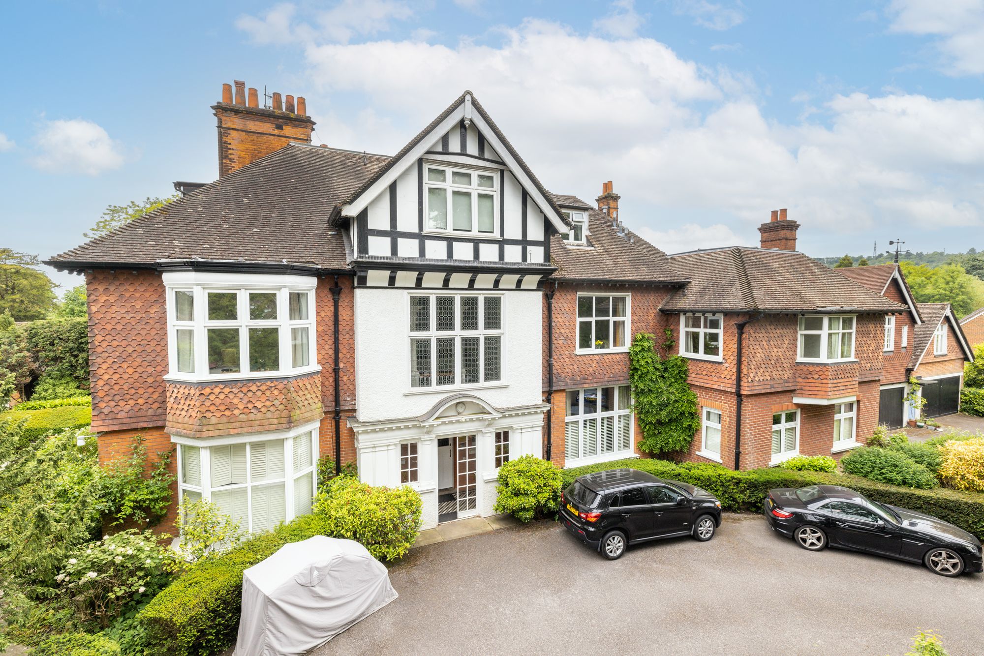 Flat Wray Field Avenue in Reigate and Banstead