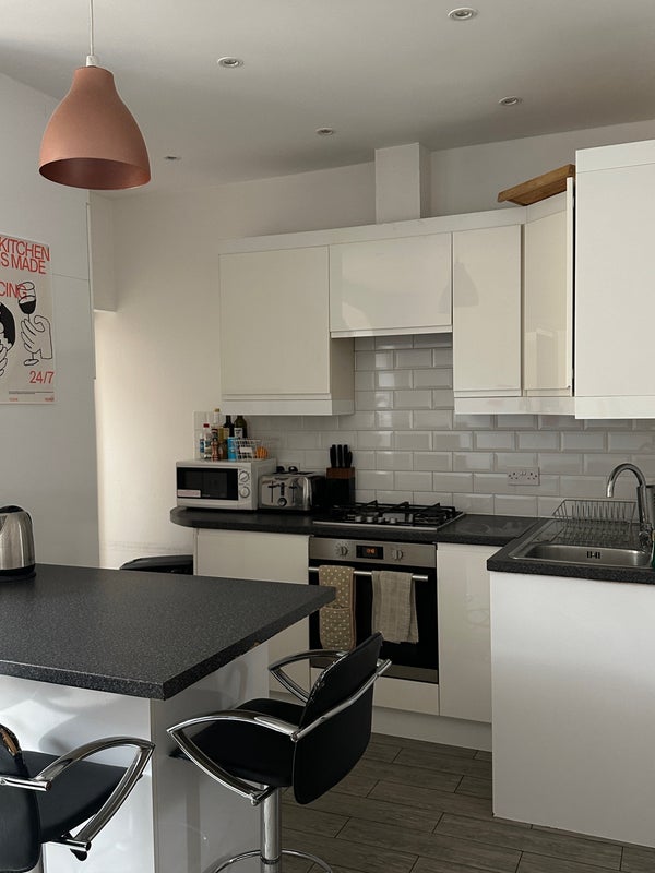 Room Durnsford Road in Greater London