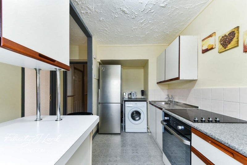Room Cavendish Street in Greater London