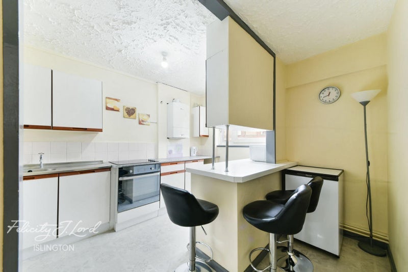 Room Cavendish Street in Greater London