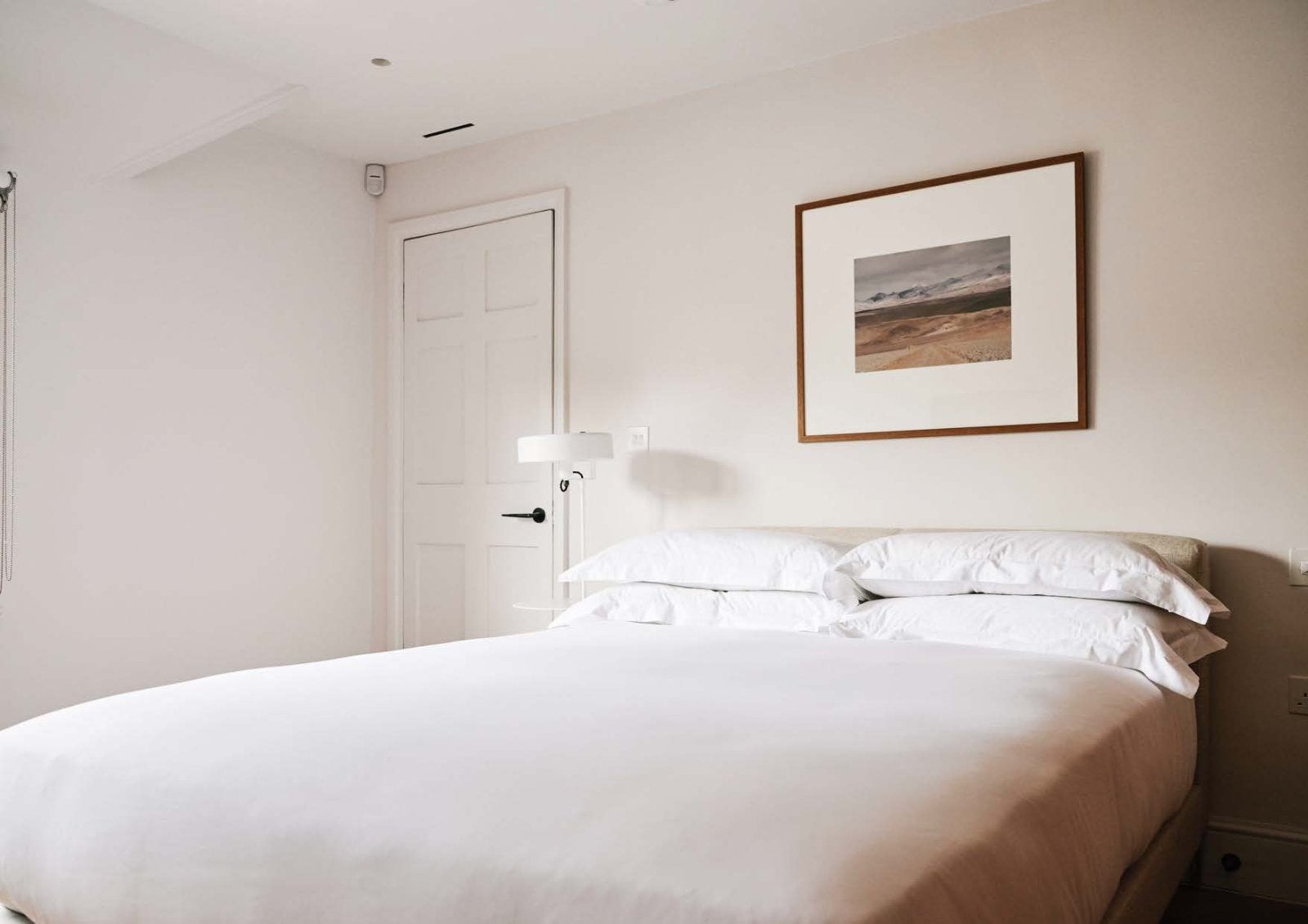 Flat Weymouth Mews in London