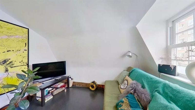 Room Cambridge Street in City of Westminster