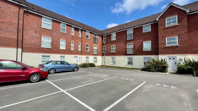 Flat Naylor Road in Ellesmere Port