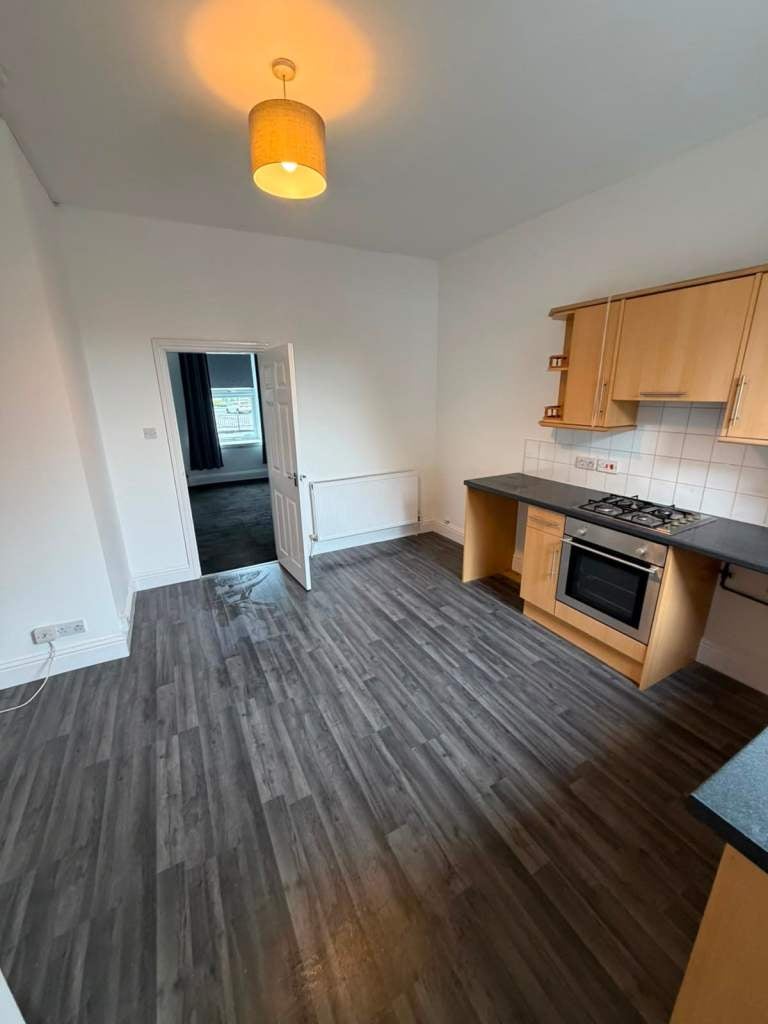 Flat Mungalhead Road in Falkirk