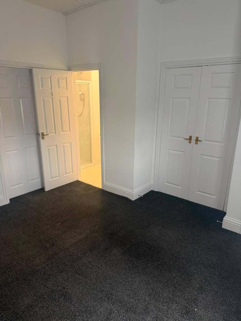 Flat Mungalhead Road in Falkirk