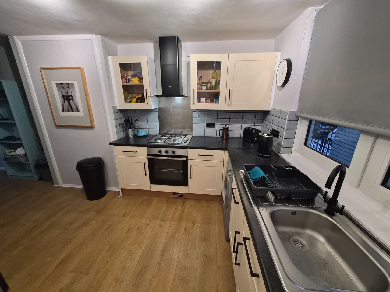 Flat Seyssel Street in Greater London