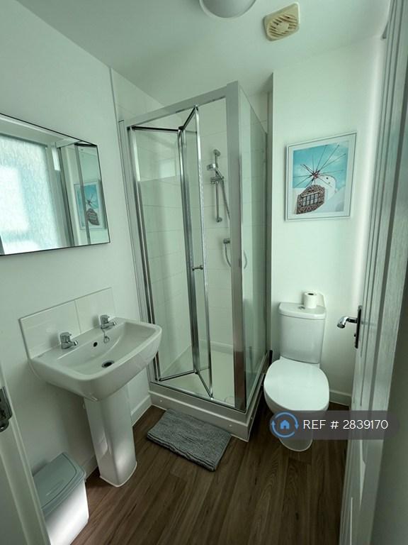 Room Flitt Leys Close in Cranfield