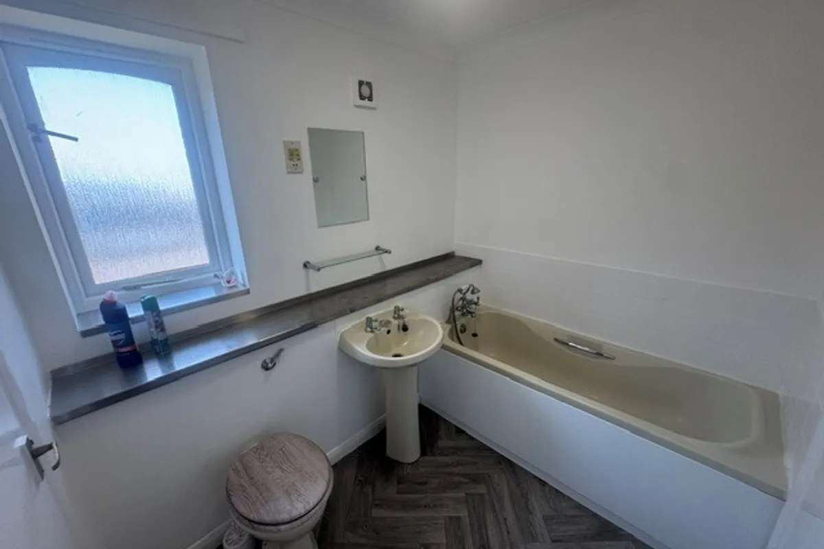 Flat Gordon Court in Fenland District