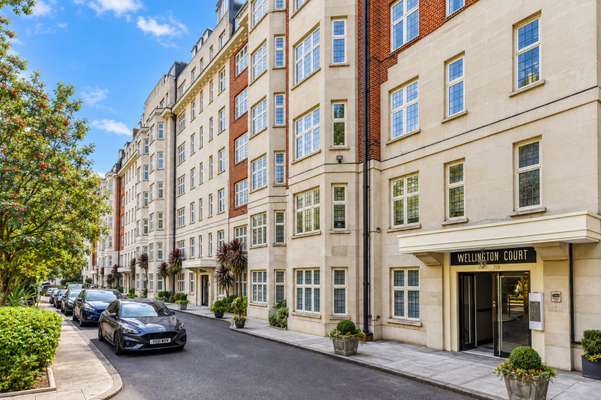 Flat Wellington Road in City of Westminster