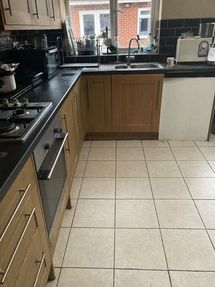 Room Hyde Way in Greater London