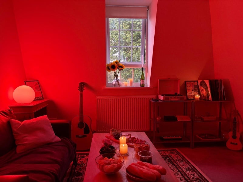 Room Wapping Lane in Greater London