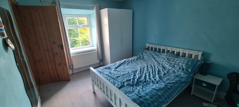 Room Grove Road in Bristol