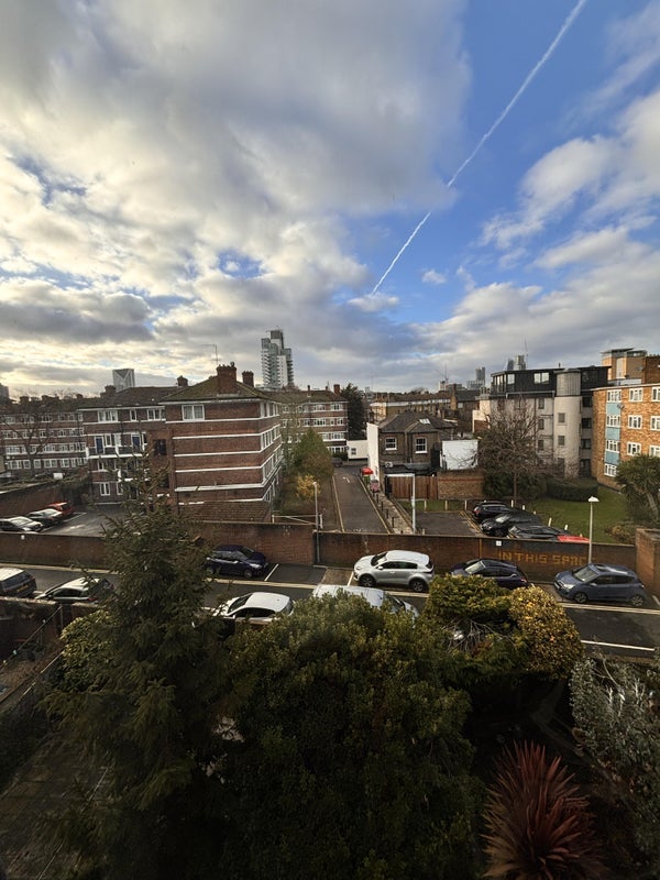 Room Mulvaney Way in Greater London