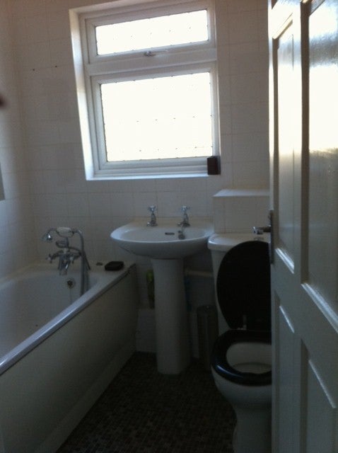 House Bennions Close in Greater London