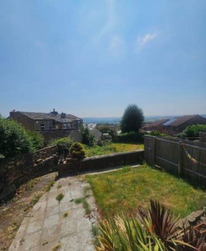 House Kilpin Hill Lane in Kirklees