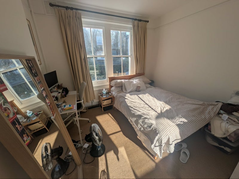 Room Bowood Road in Greater London