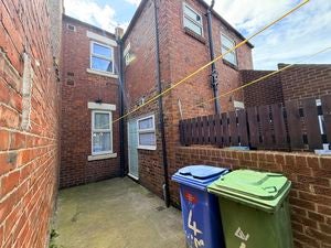 Flat Kimberley Street in Newsham