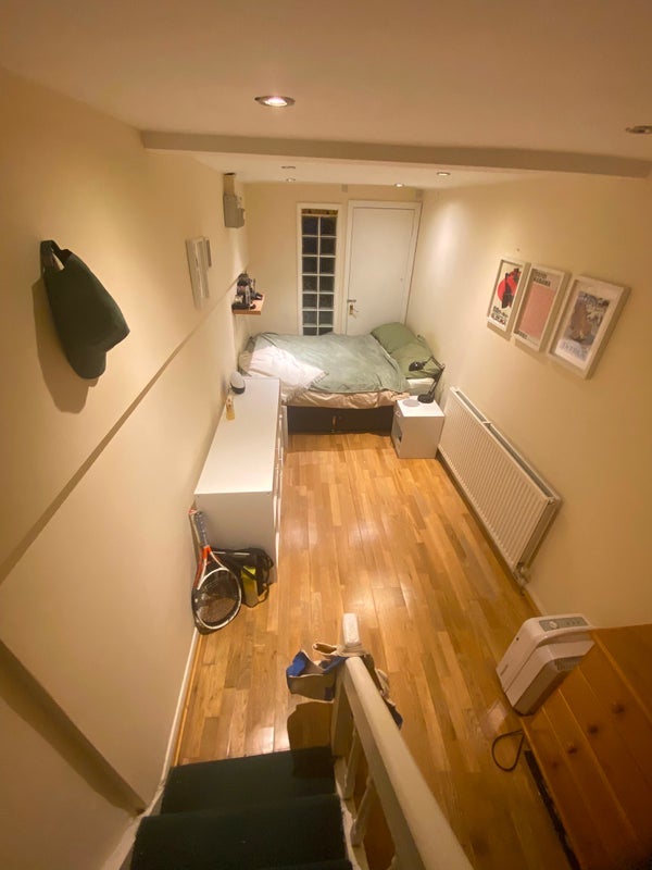 Room Tregothnan Road in Greater London