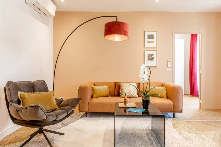 Flat Avenue de Wagram in Paris