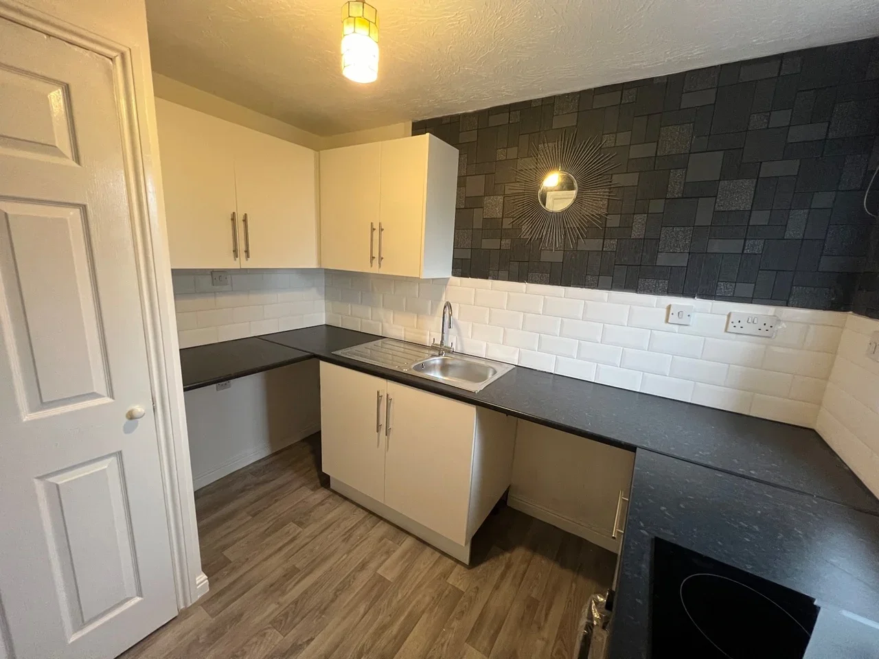 Flat Cumberland Place in Greater London