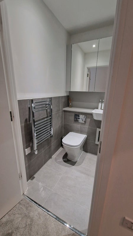 Room Osborne Road in Greater London