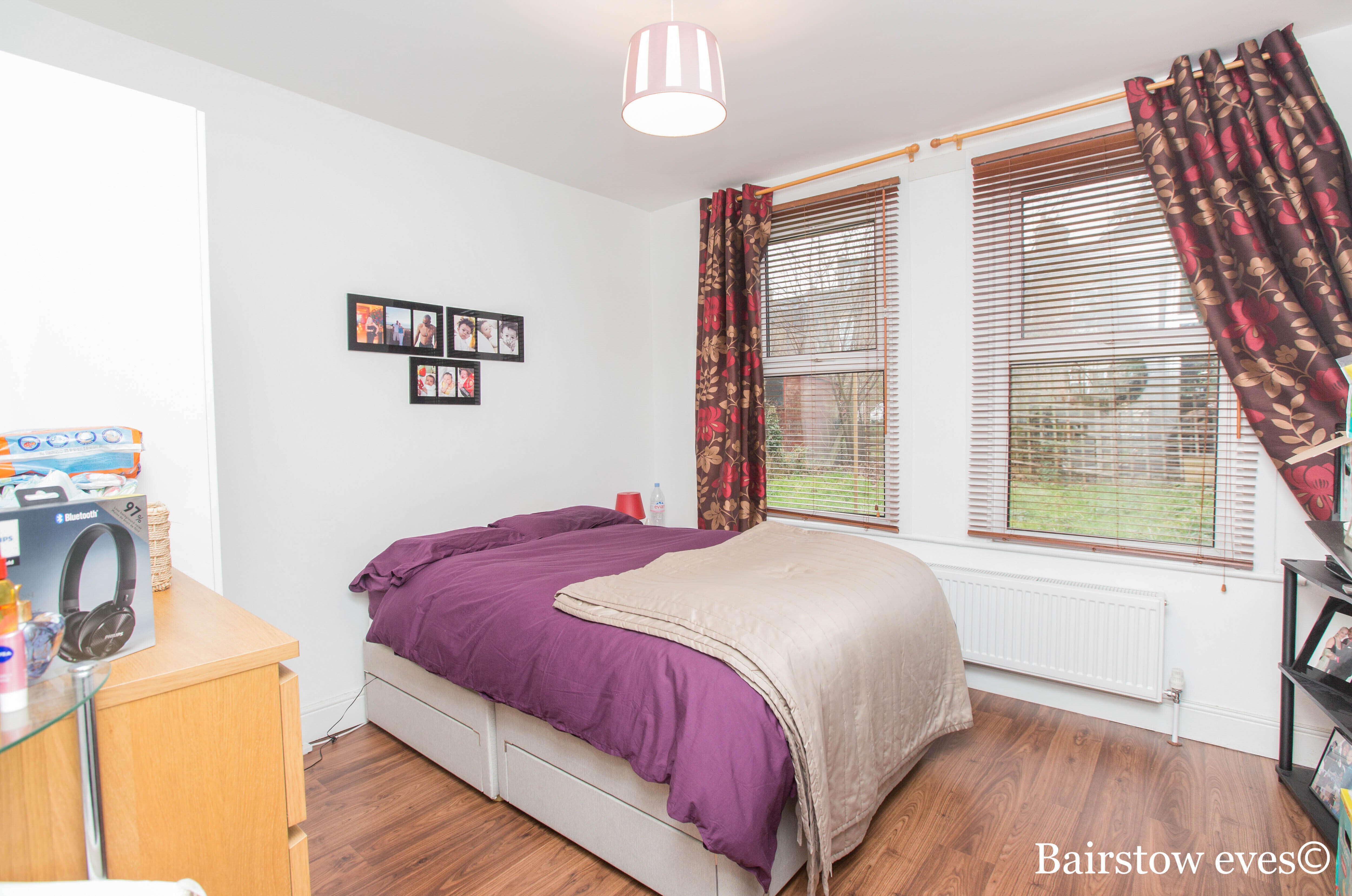 Flat Brettenham Road in Greater London