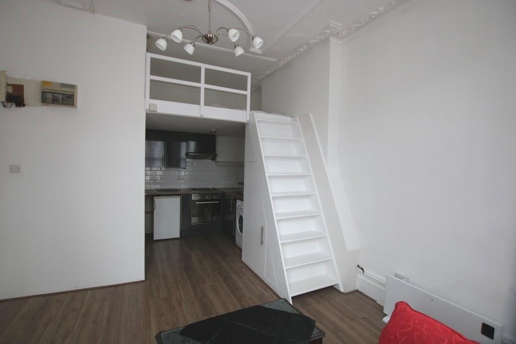 Flat Anson Road in Greater London