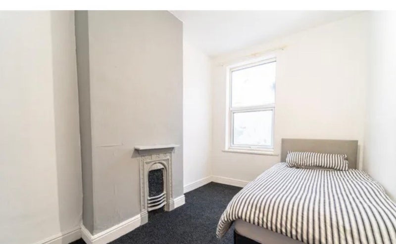 Room Winnie Road in Birmingham