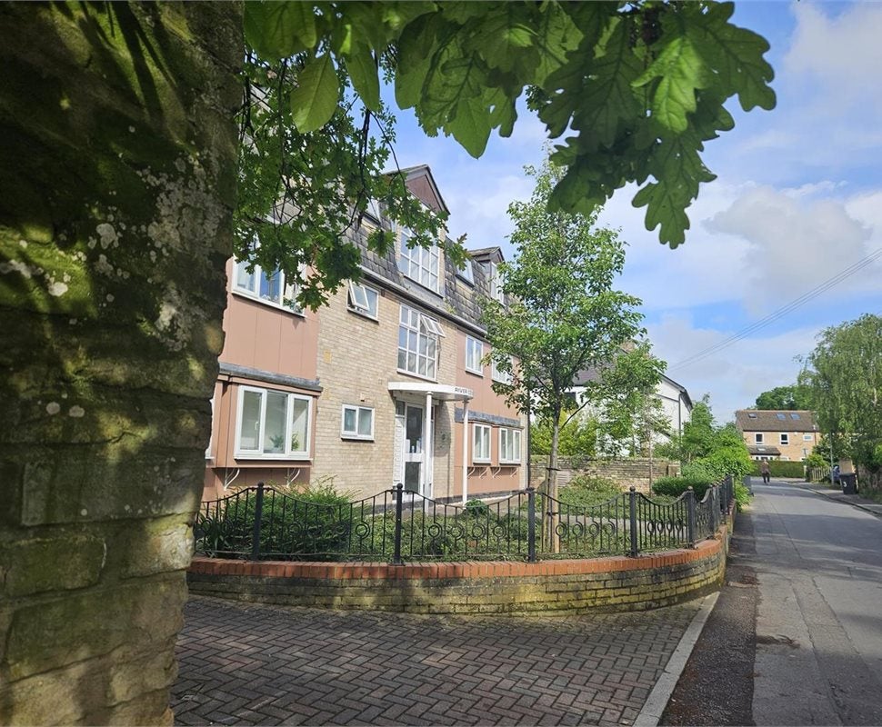Flat Market Street in South Cambridgeshire