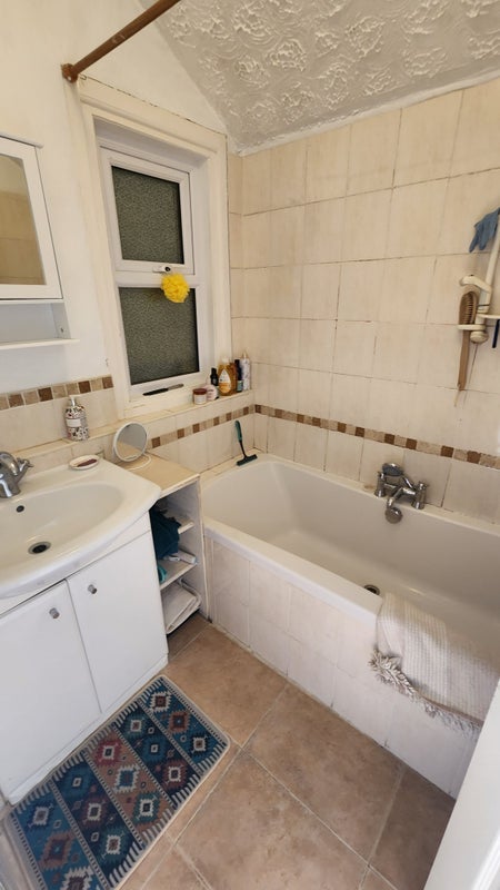 Room Latimer Road in Bournemouth