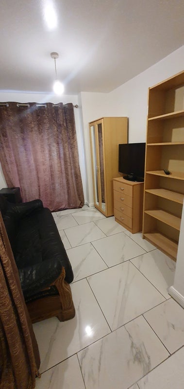 Room Sandwich Close in Blackburn