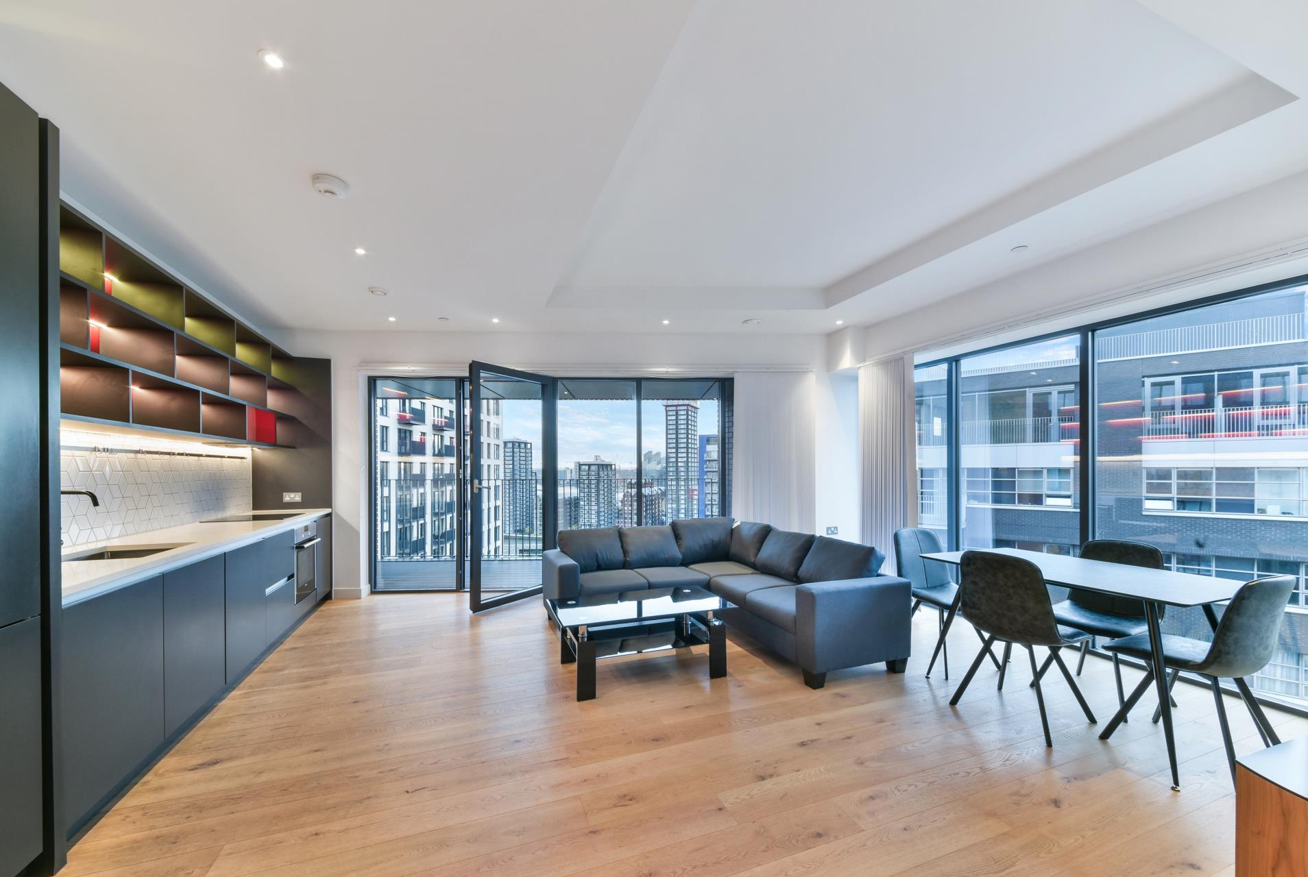 Flat Lyell Street in Greater London