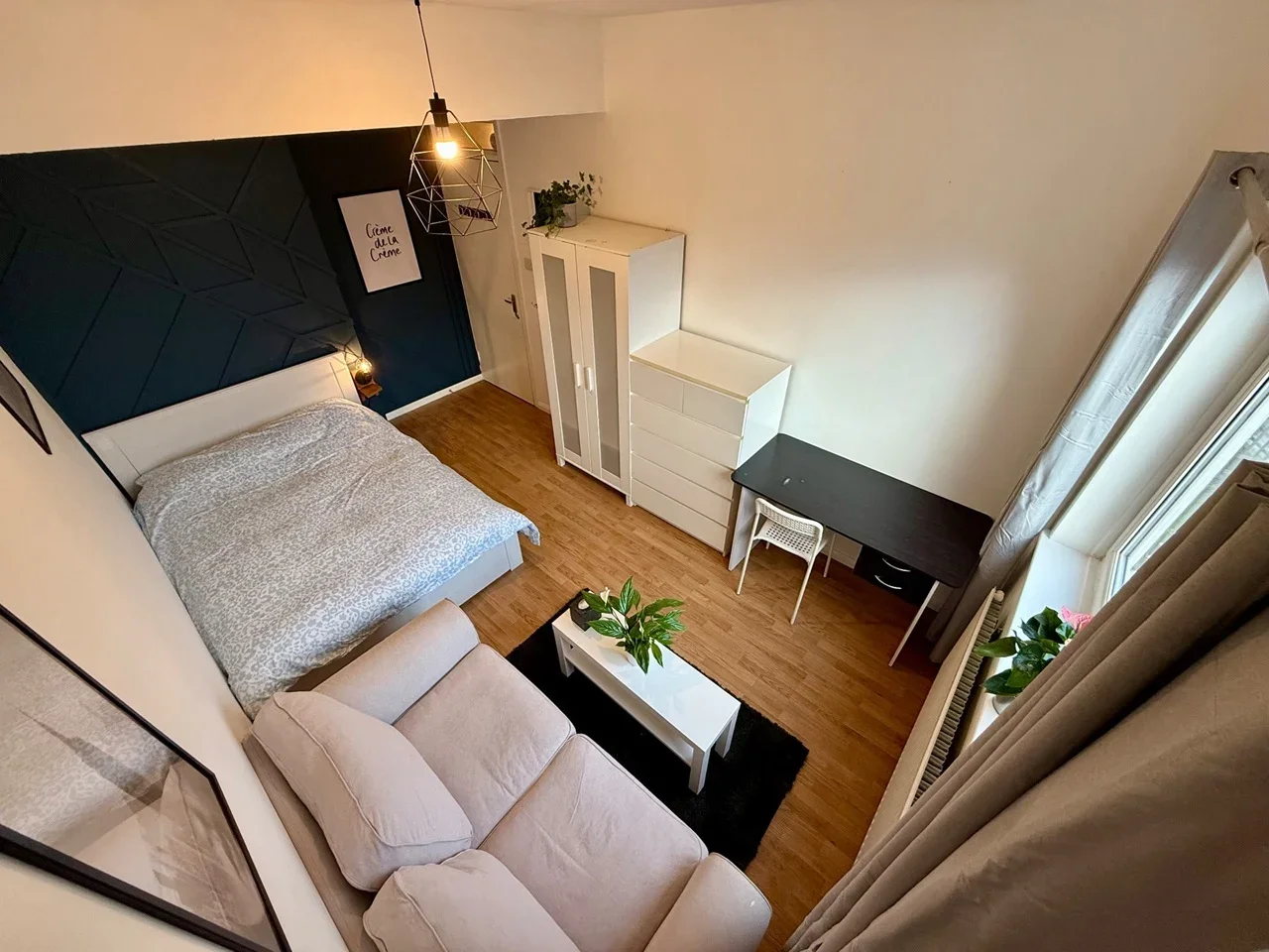 Room Falcon Road in Greater London