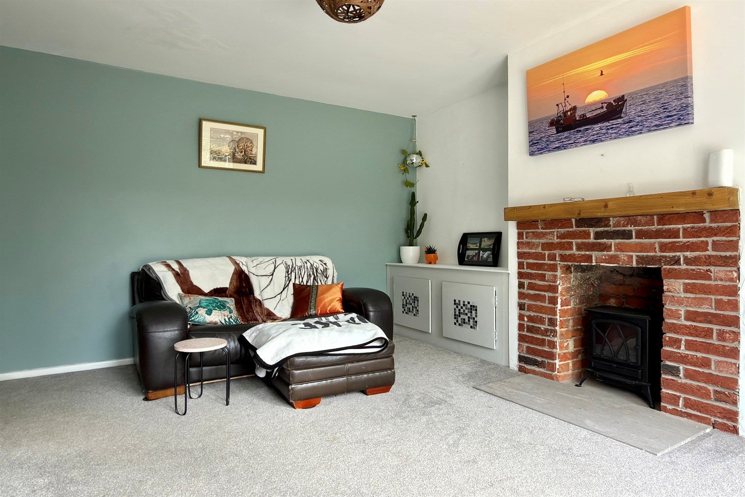 Flat Peachey Road in Chichester