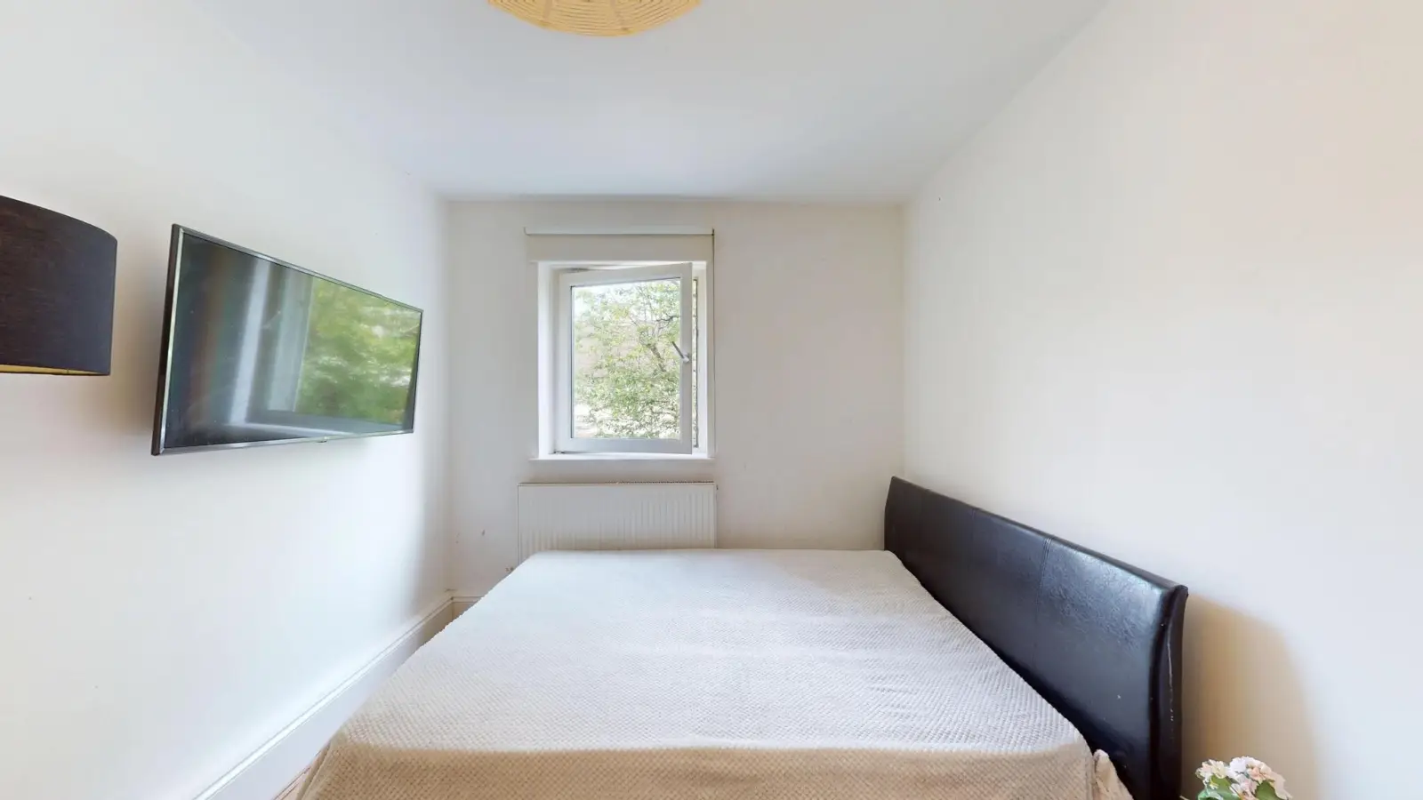 Room Turin Street in Greater London