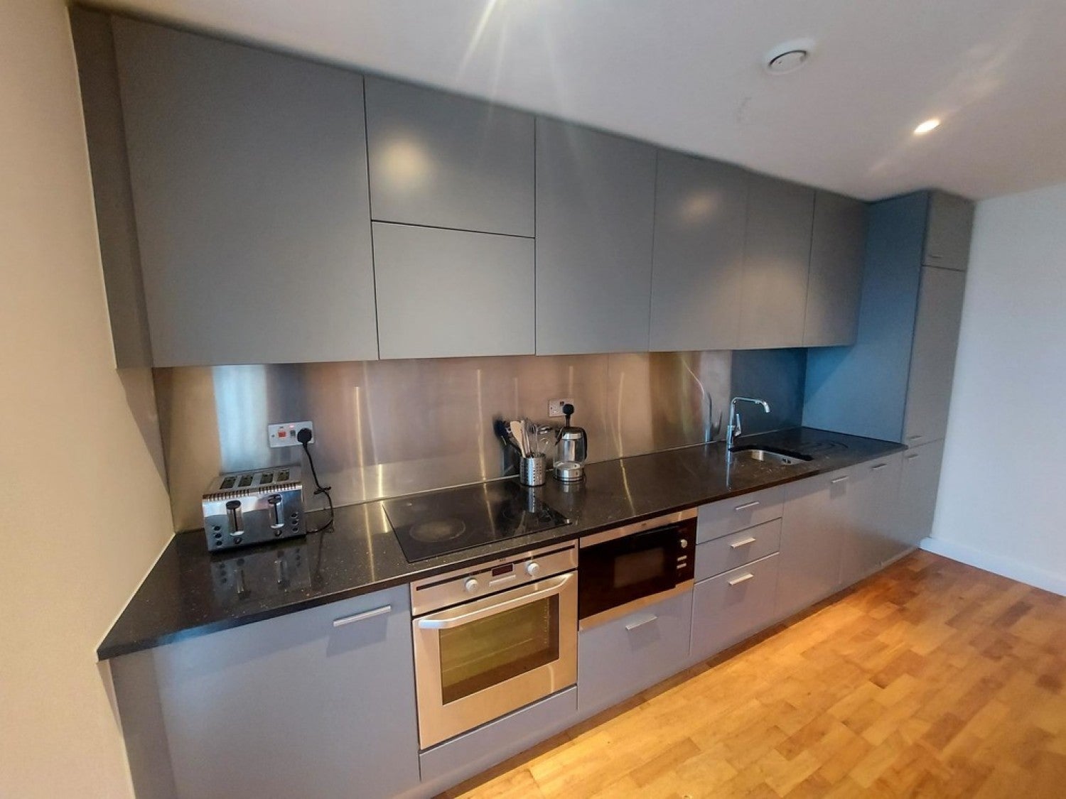 Flat William Jessop Way in Liverpool