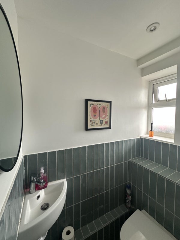 Room White Post Lane in Greater London