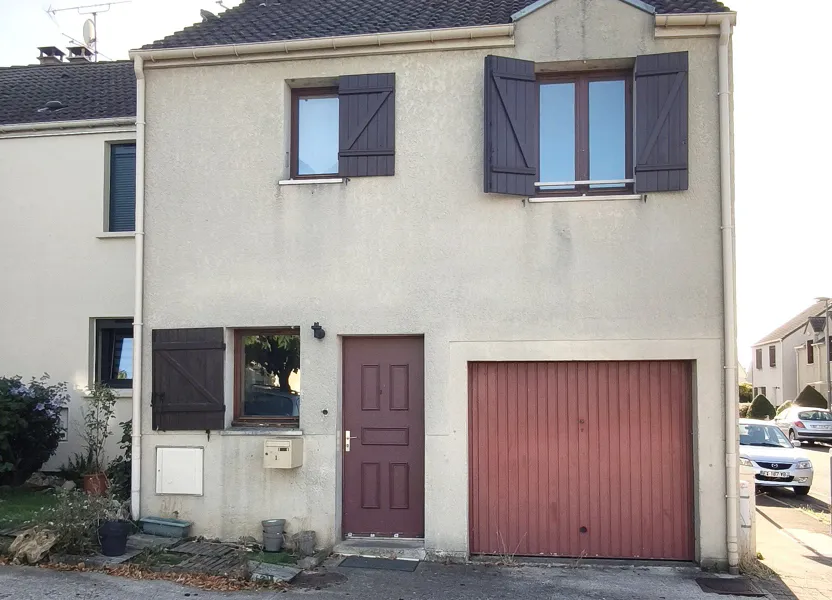 House Place des Provinces in Aubergenville