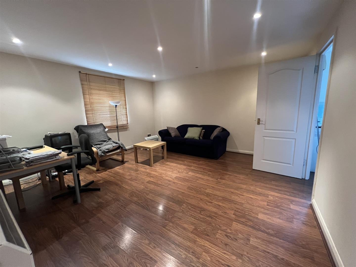 Flat Alwyn Gardens in Greater London
