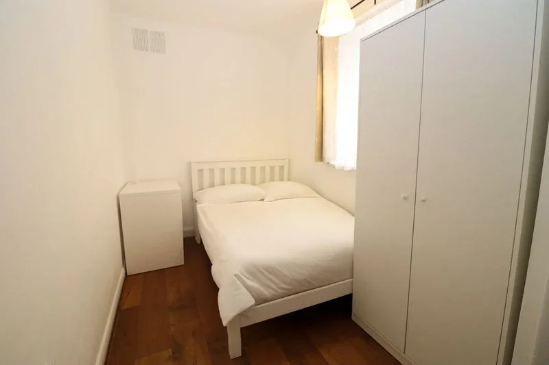 Room Payne Street in Greater London