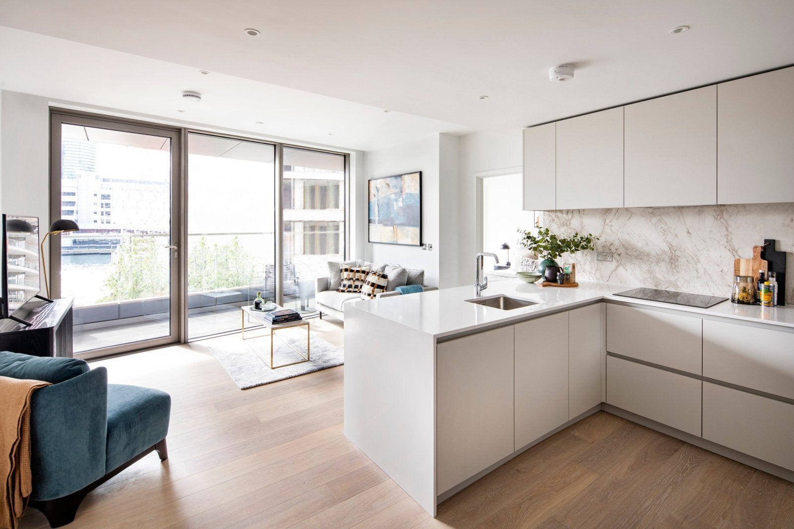 Flat Water Street in Greater London