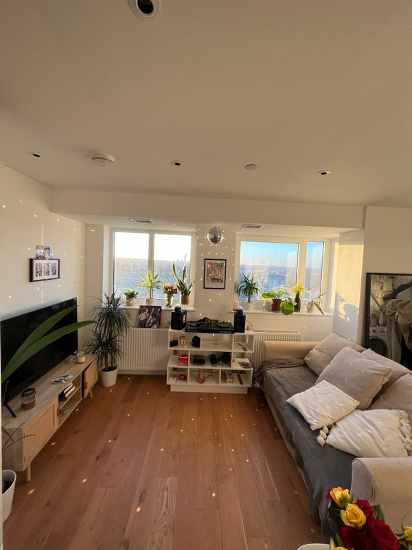 Flat Edridge Road in Greater London