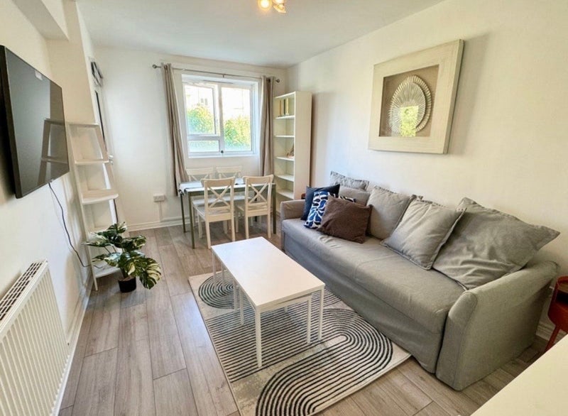 Flat Robert Street in Greater London