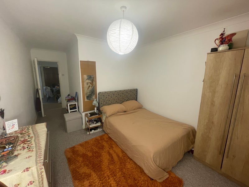 Room Tooley Street in Greater London