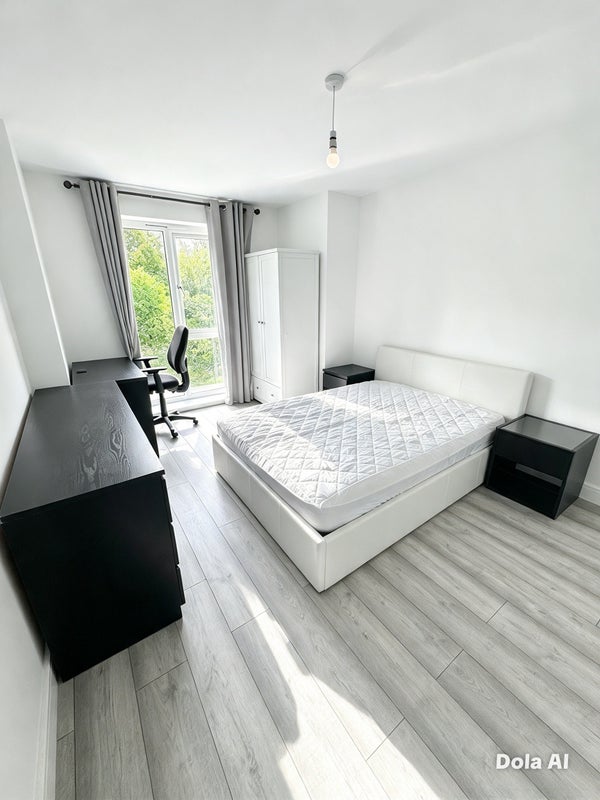 Room Lime Street in Bristol