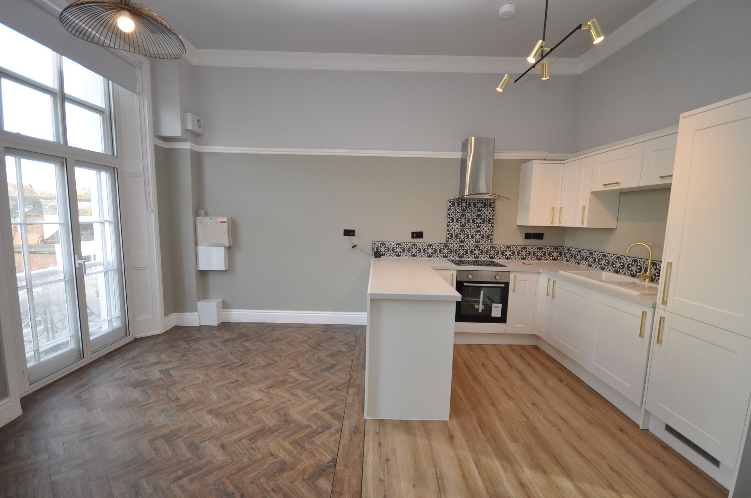 Flat Clarendon Square in Royal Leamington Spa