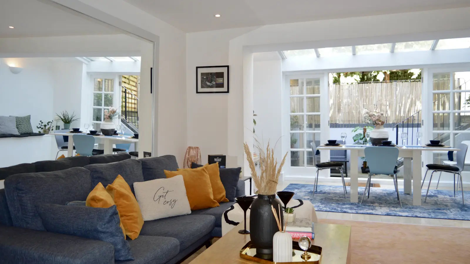 Flat Councillor Street in Greater London