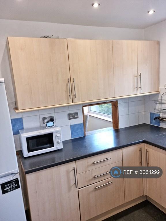 House Deeds Grove in High Wycombe